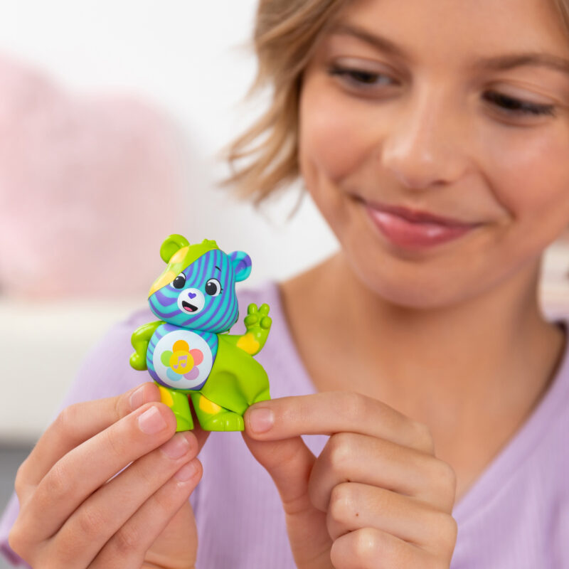 Care Bears – Peel and Reveal - US 2486